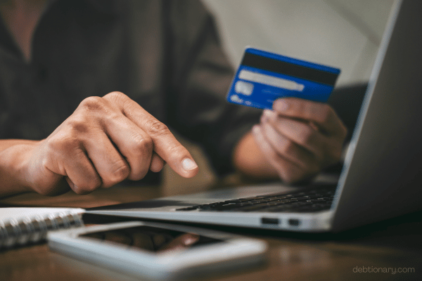 What Happens If You Only Pay the Minimum Balance